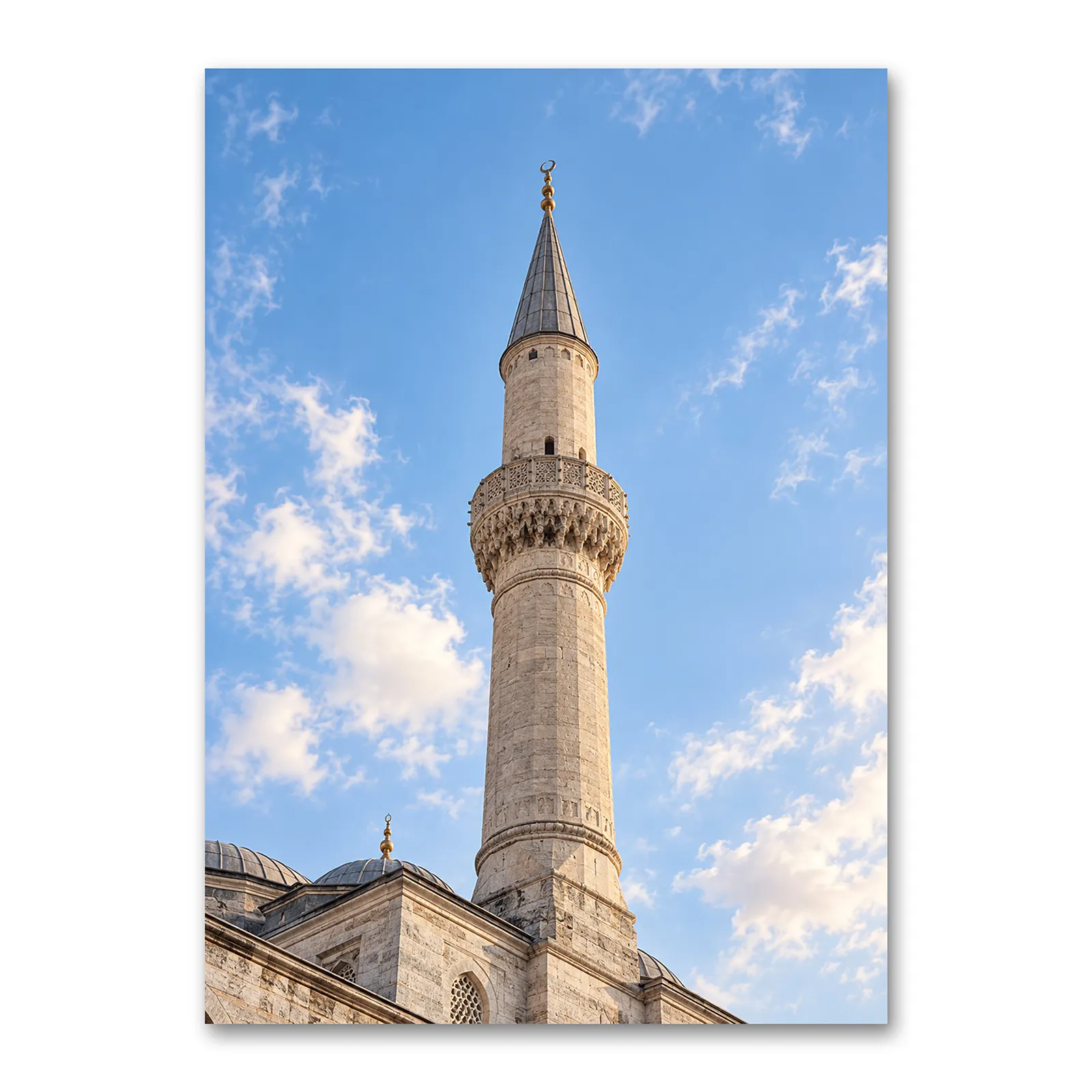 gokyuzune-yukselen-tas-minare-kanvas-tablo-20261016-223027 Gökyüzüne Yükselen Taş Minare Kanvas Tablo
